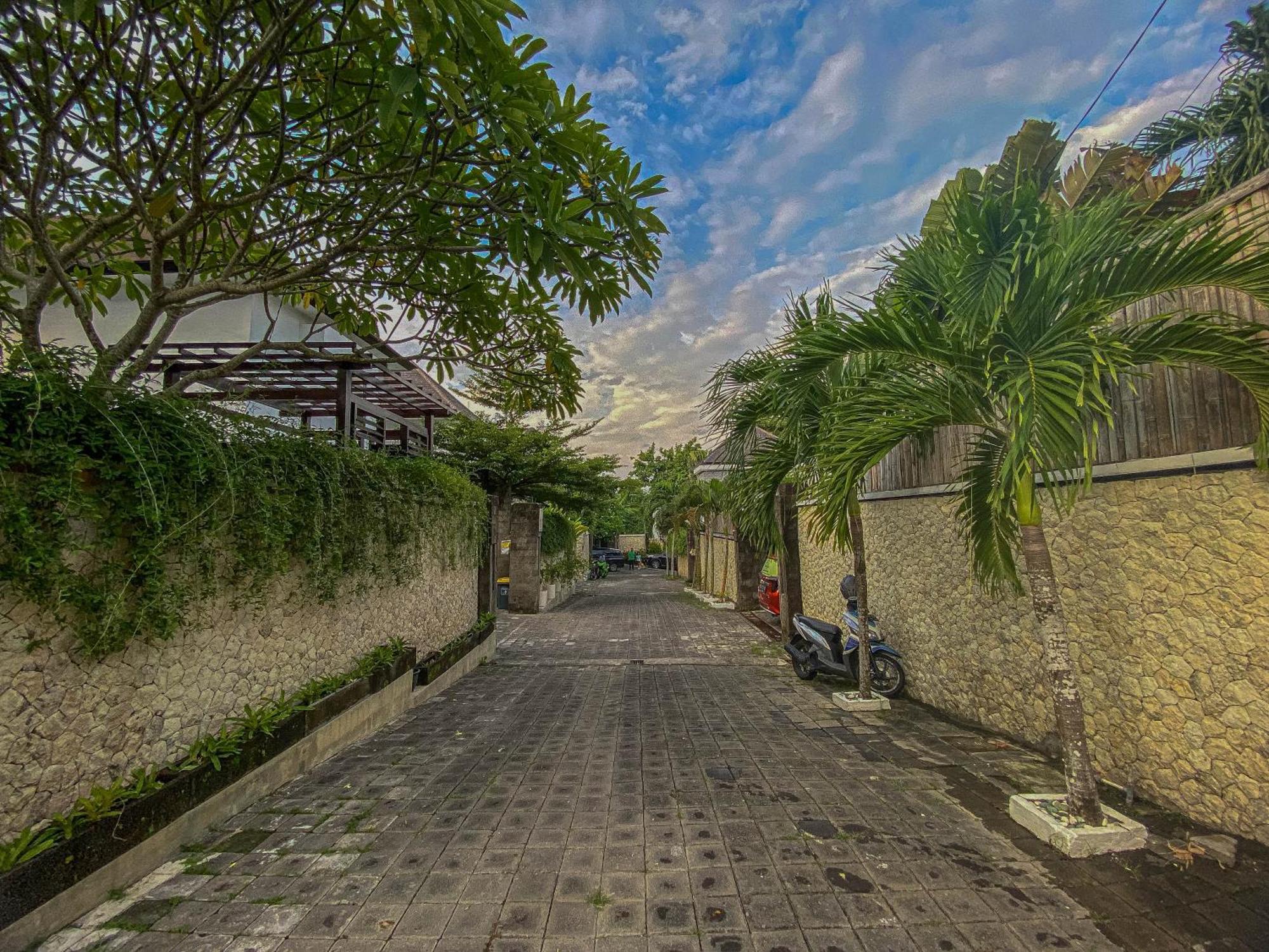 جيمباران The Baliem Villa المظهر الخارجي الصورة